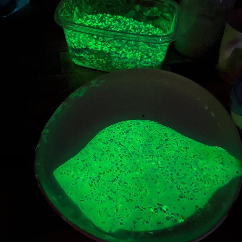 glow in the dark Slime Kit, Slime Kit, Slime Kit for kids, diy slime kit, children's sensory play, green slime